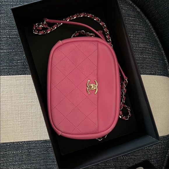 ❌SOLD CHANEL camera bag, AUTHENTIC❌SOLD - Picture 8 of 16